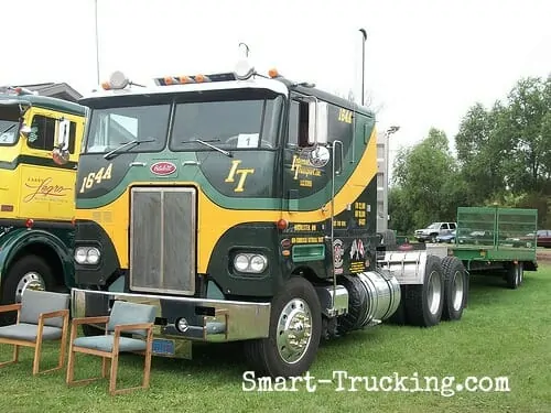 Yellow Green Peterbilt Cabover Big Rig